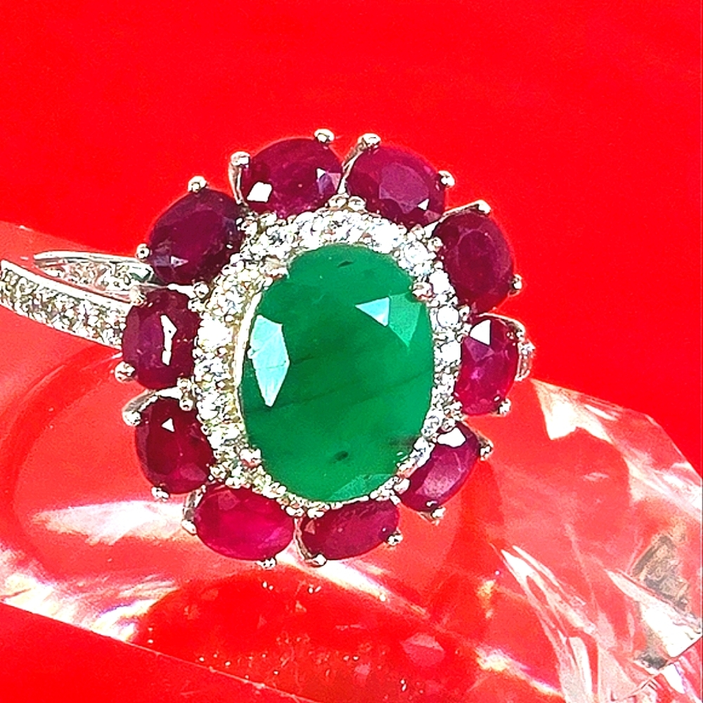 925 Sterling Silver Ring with Natural Emerald 11x8mm & Ruby Gemstone